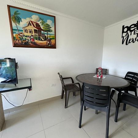 Sea Life Apartamentos En Via Principal Centro Y San Luis San Andrés Εξωτερικό φωτογραφία