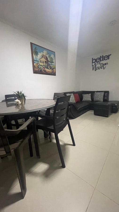 Sea Life Apartamentos En Via Principal Centro Y San Luis San Andrés Εξωτερικό φωτογραφία
