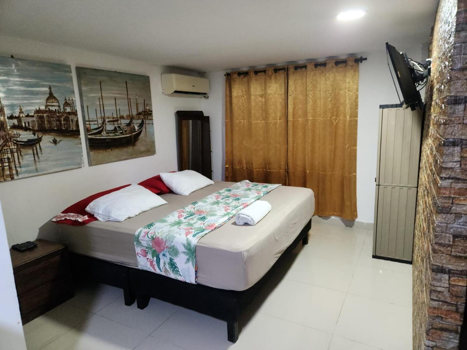 Sea Life Apartamentos En Via Principal Centro Y San Luis San Andrés Εξωτερικό φωτογραφία