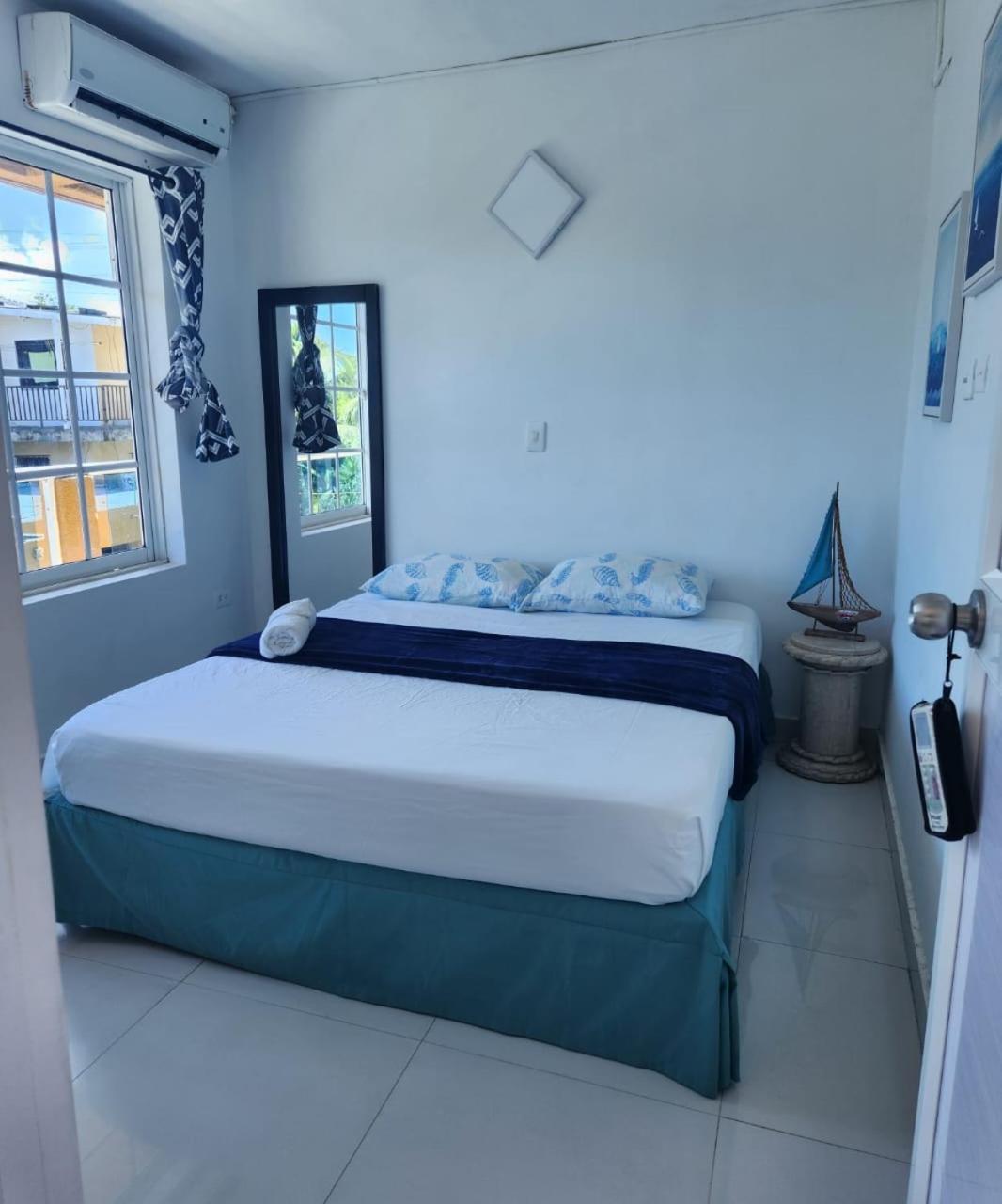 Sea Life Apartamentos En Via Principal Centro Y San Luis San Andrés Εξωτερικό φωτογραφία