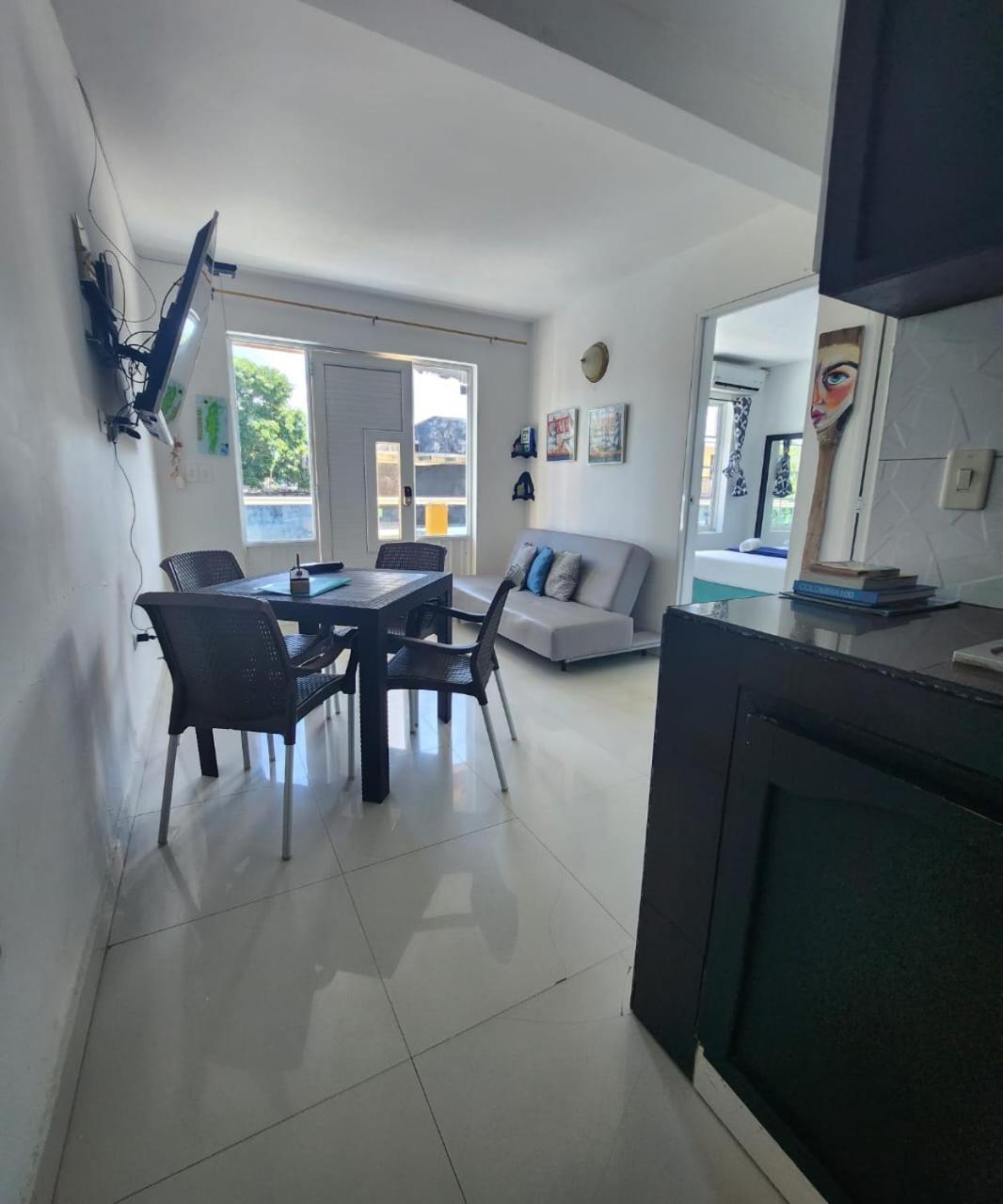 Sea Life Apartamentos En Via Principal Centro Y San Luis San Andrés Εξωτερικό φωτογραφία